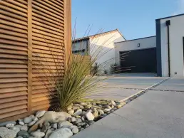 Garden drive design plantes apres uai